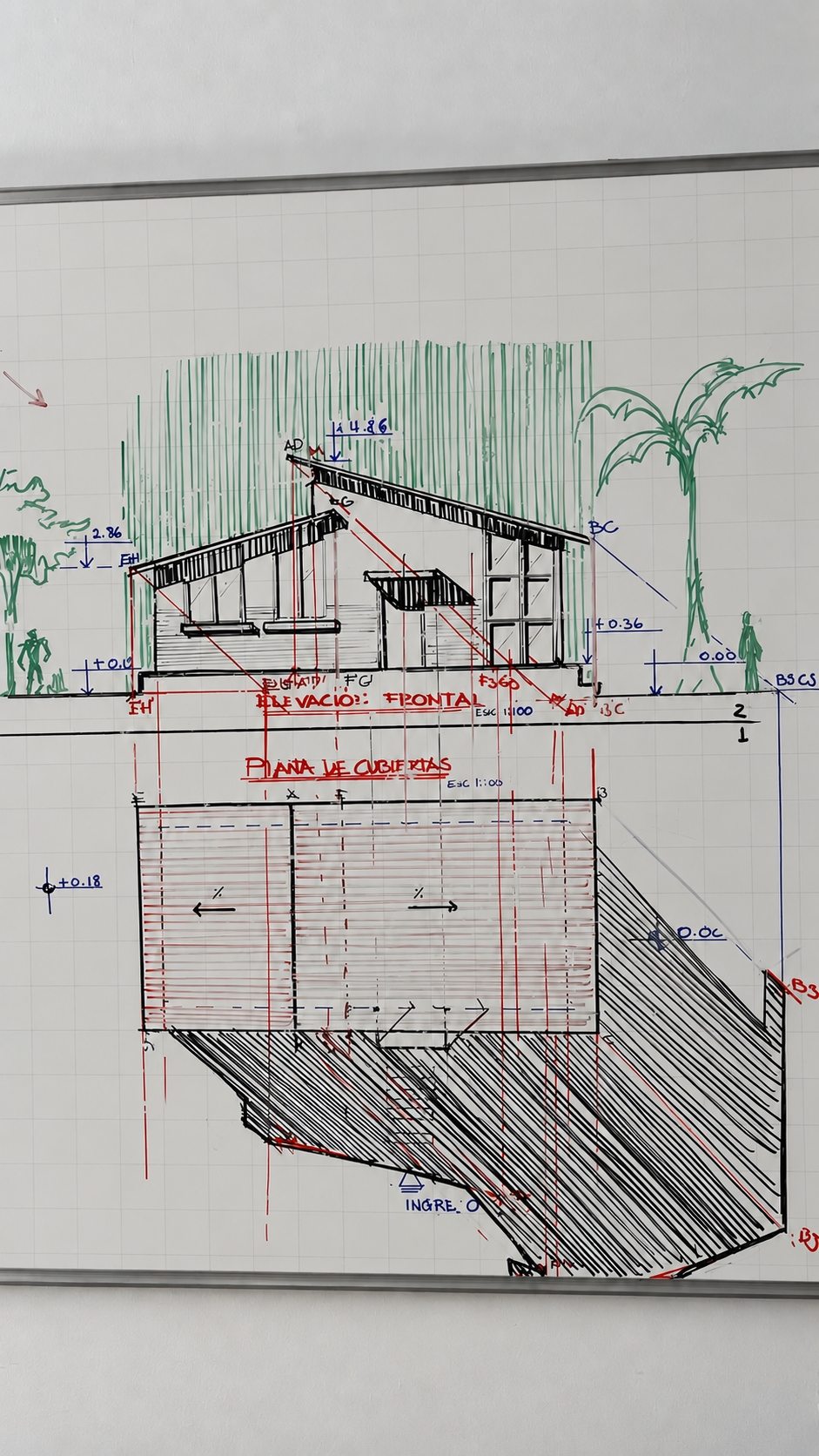 Estudio de elevación, cubierta y sombras con anotaciones